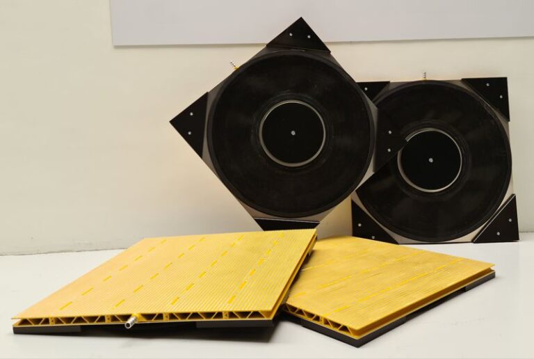Support plates